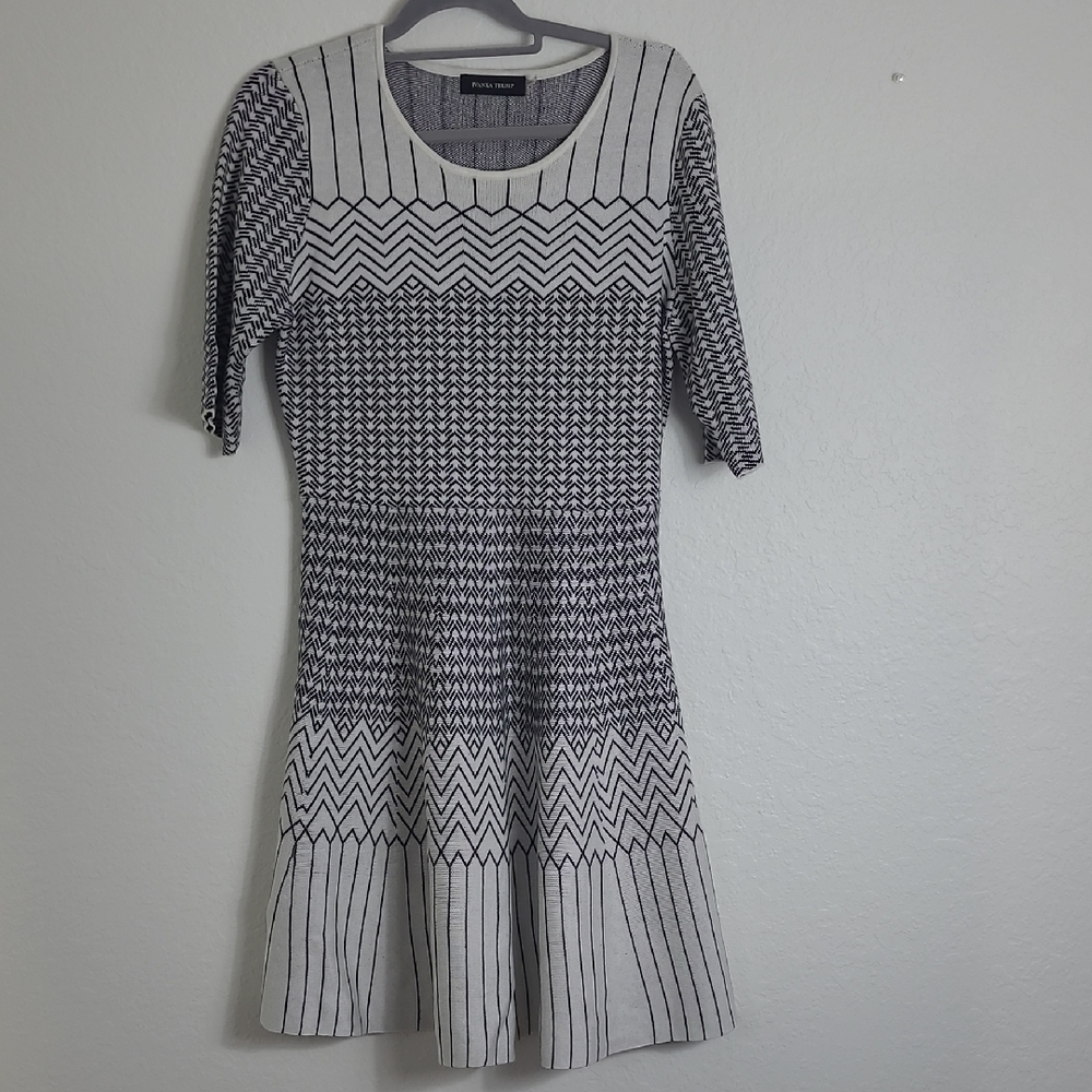 Ivanka Trump Black and White Patterned  Dress Size M